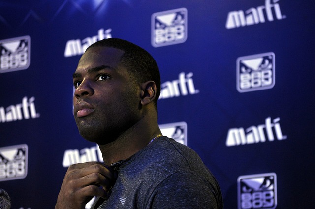 更是一个充 更是一个充